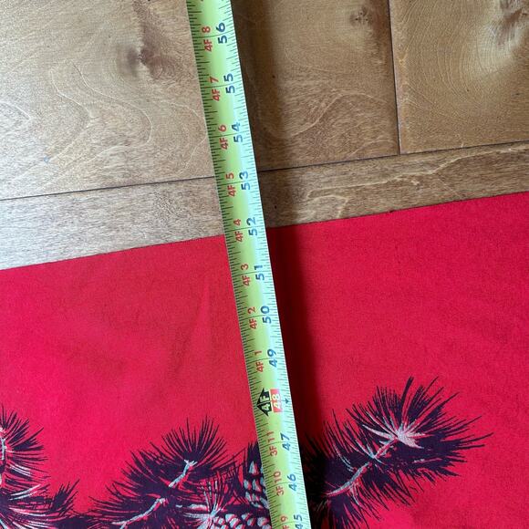 Vtg Christmas CALIFORNIA HAND PRINTS Tablecloth circa 1950's 50" x 52" Red Gold - Picture 14 of 14